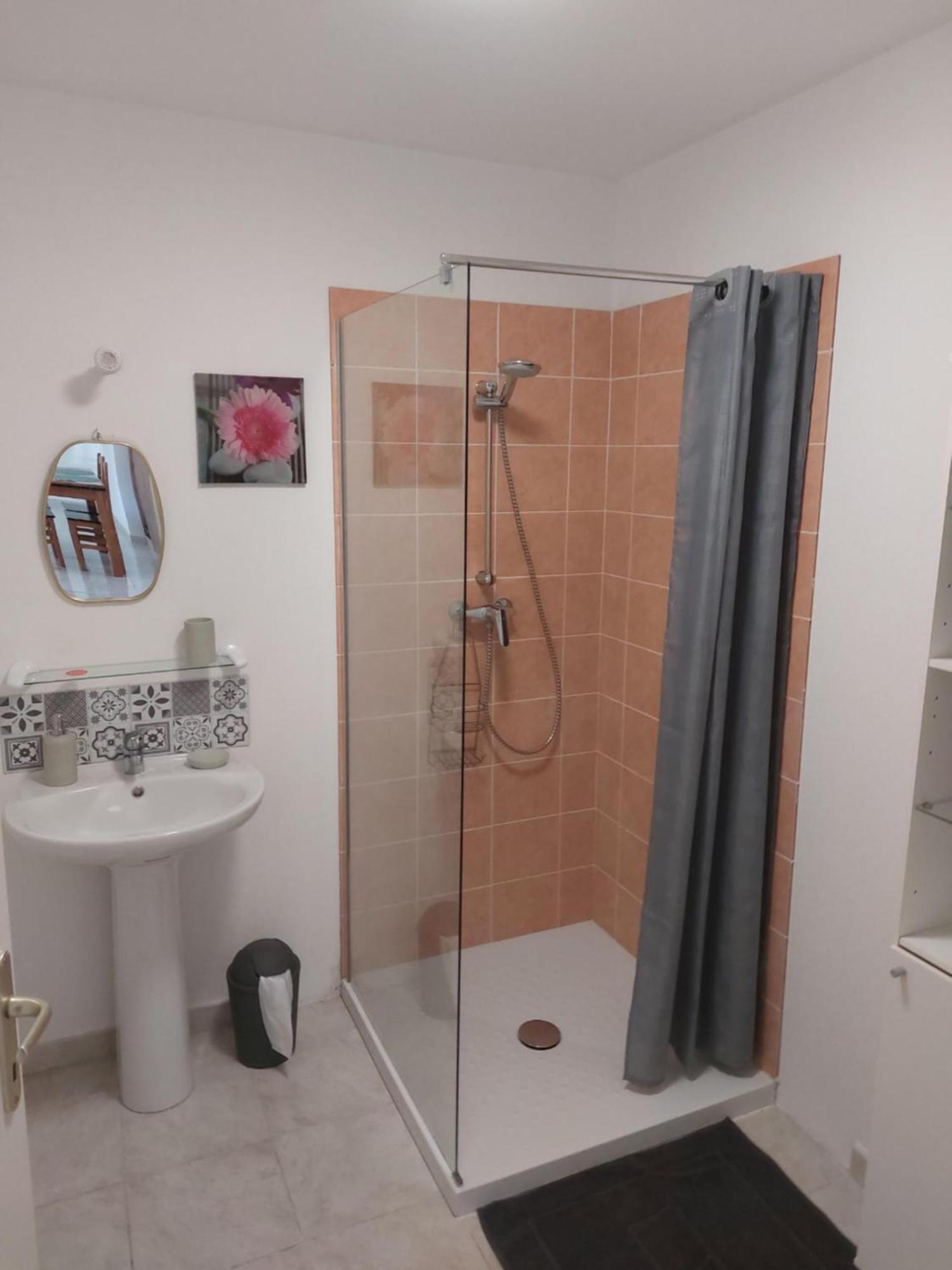 Nouvel Location D'Un Bel Appart T2 Climatise Et Meuble Au Rdch Avec Piscine Dans Residence Les Melody 圣玛丽亚波焦 外观 照片